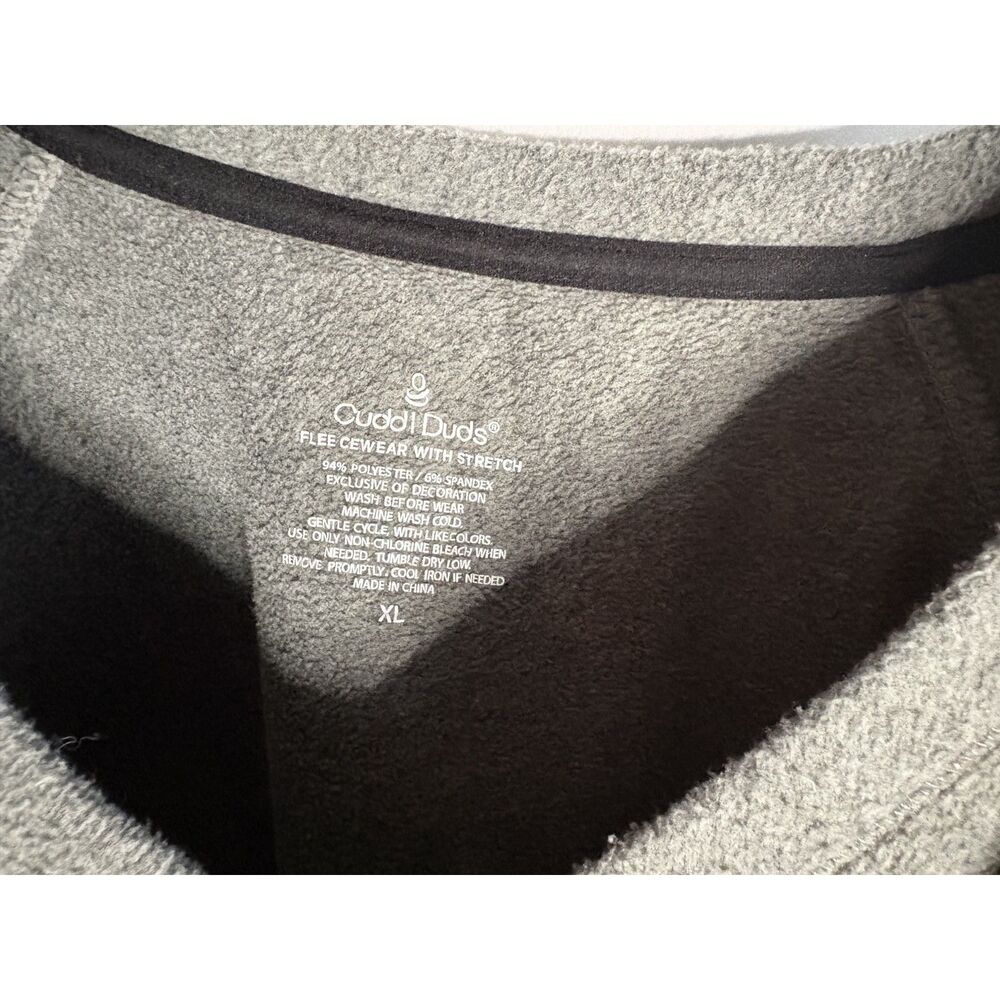 Women's V-neck Sweatshirt